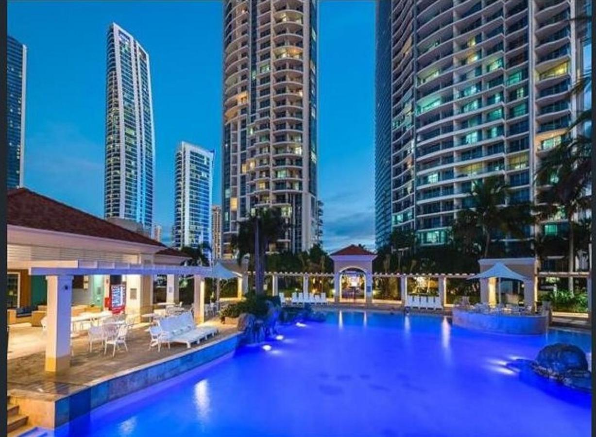 The Towers Of Chevron Renaissance - Holidays Gold Coast Extérieur photo